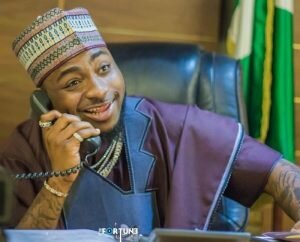 Photo of Right Now, We’re Discussing Millions – Davido Says After Taking A Picture With His Dad In Office